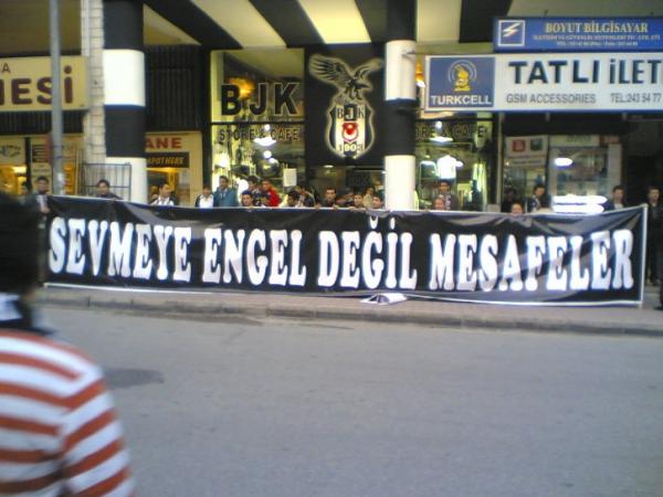 sevmeye engel degil mesafeler