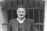 nazm hikmet hapisteyken