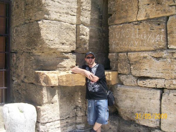 Pamukkale Antik Tiyatro buluntular salonu girii...